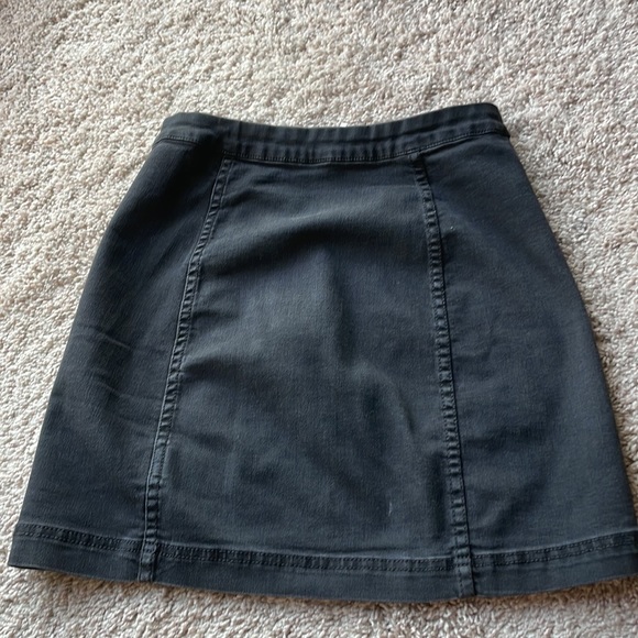 Free people size 6 high waisted Denim skirt - Picture 2 of 3